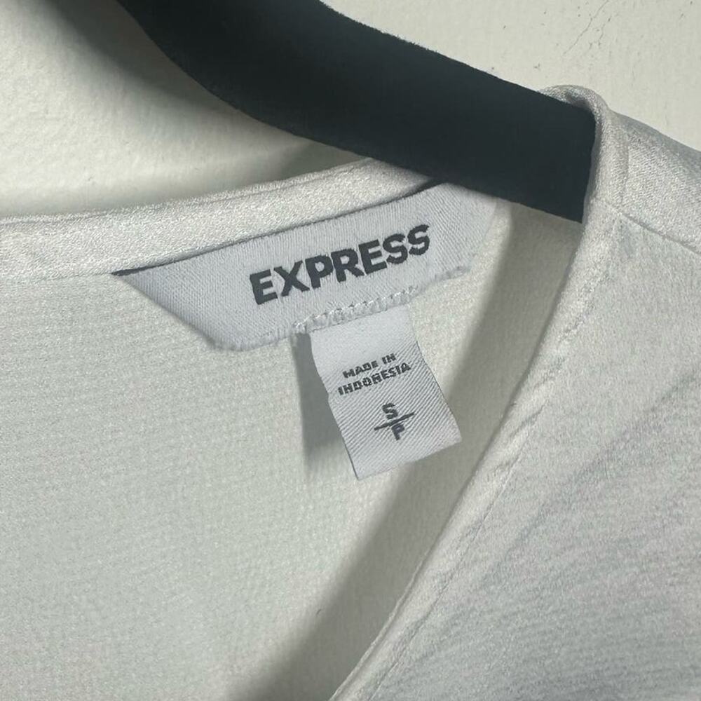 Express White Cascading Ruffle Tank Top Size Small - Picture 3 of 9